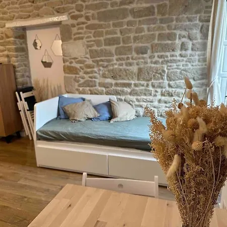 Guerande, Entier Intra-muros Apartment *